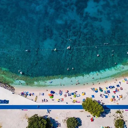 Willa Lona With Private Pool Near Pula
